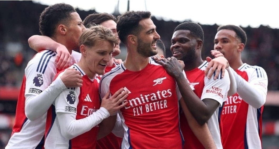 开云体育app-球场风云！足坛豪门大战争夺胜利的简单介绍